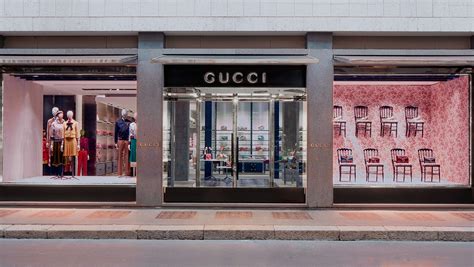 gucci rode|Find A GUCCI Store Near You .